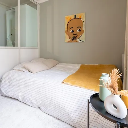 Stunningly Radiant 2bd Apartmentmenilmontant Appartement Paris